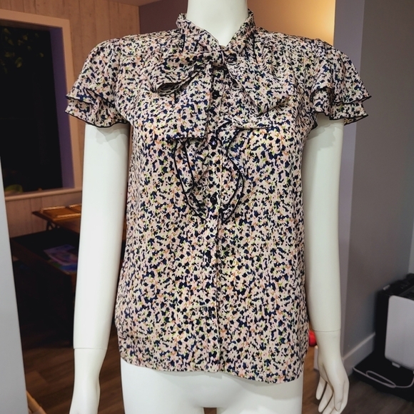 Emma James Tops - EMMA JAMES NEW YORK - Tie neck blouse
